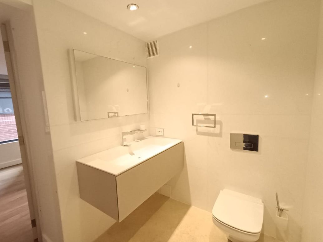 Apartamento de 2 alcobas en venta en El Refugio, Bogotá, 192 m² · foto 9 de 20