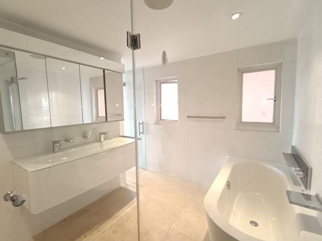 Apartamento de 2 alcobas en venta en El Refugio, Bogotá, 192 m² · foto 10 de 20