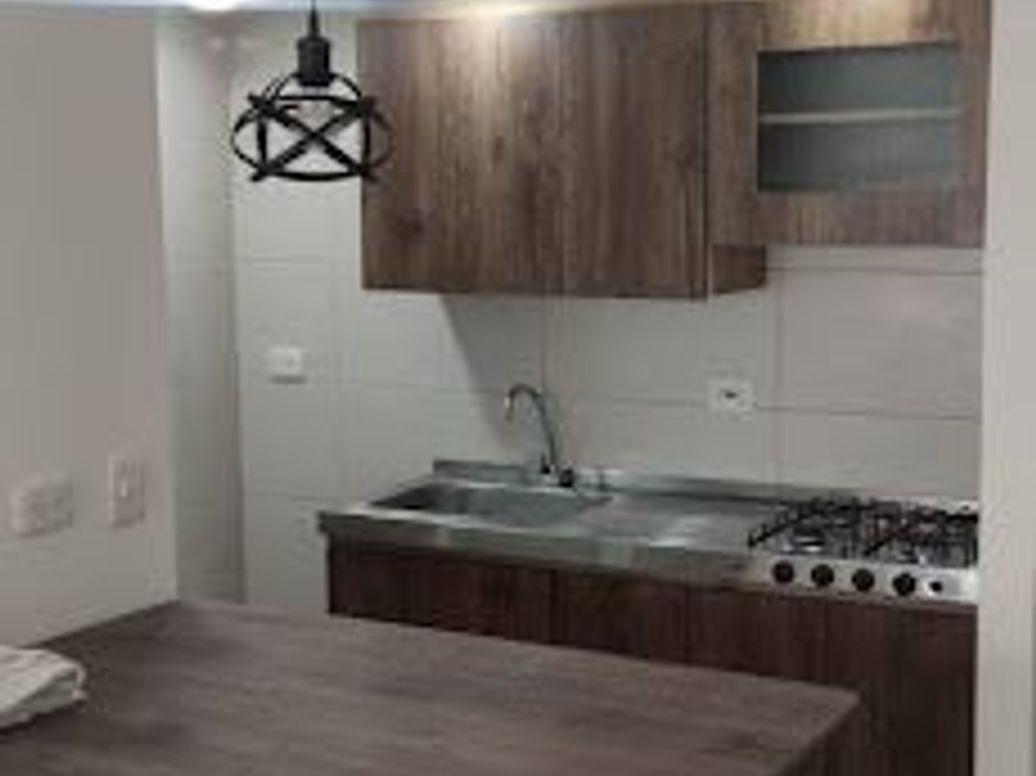 Apartamento de 2 alcobas en venta en Fontibón Centro, Bogotá, 38 m² · foto 2 de 18