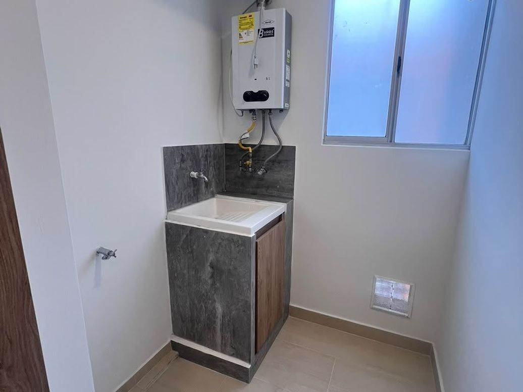 Apartamento en arriendo en Casa Blanca, Bogotá · foto 6 de 19