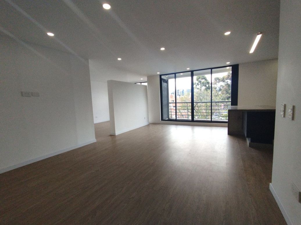 Apartamento de 1 alcoba en venta en Mónaco, Bogotá, 65 m² · foto 3 de 20