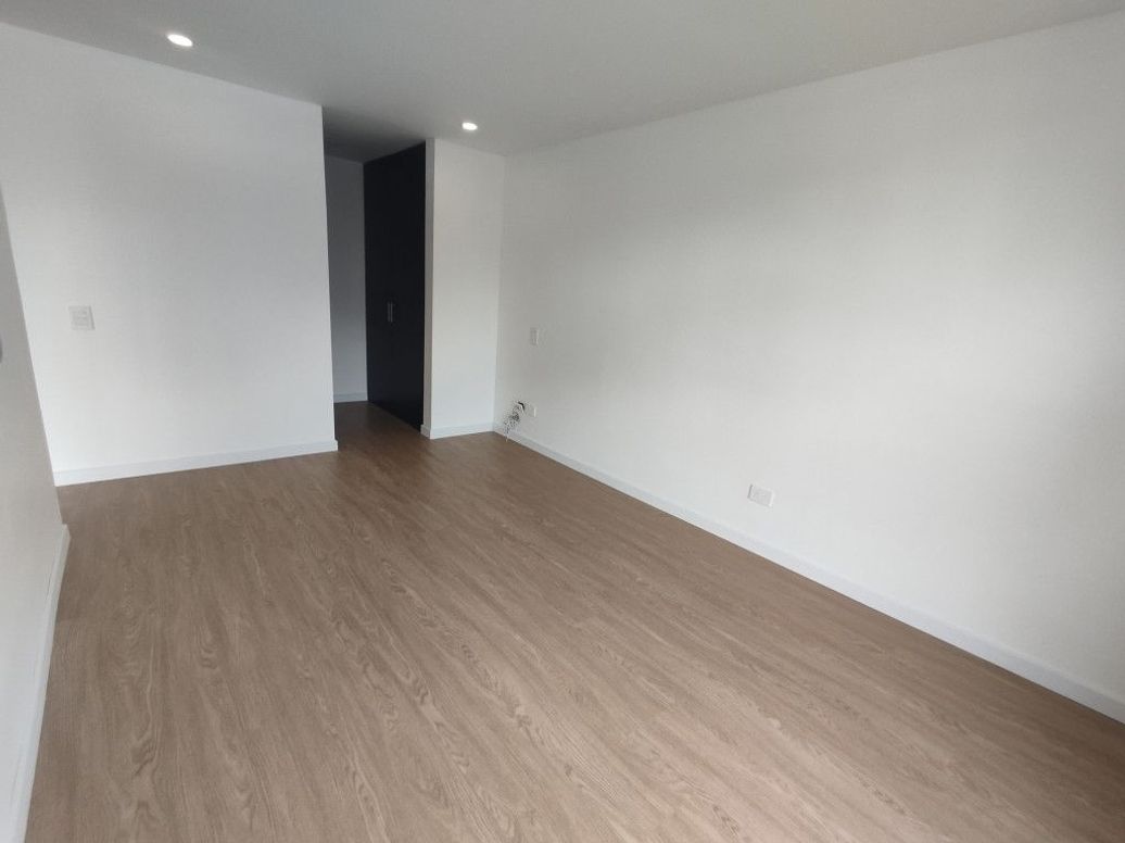 Apartamento de 1 alcoba en venta en Mónaco, Bogotá, 65 m² · foto 19 de 20