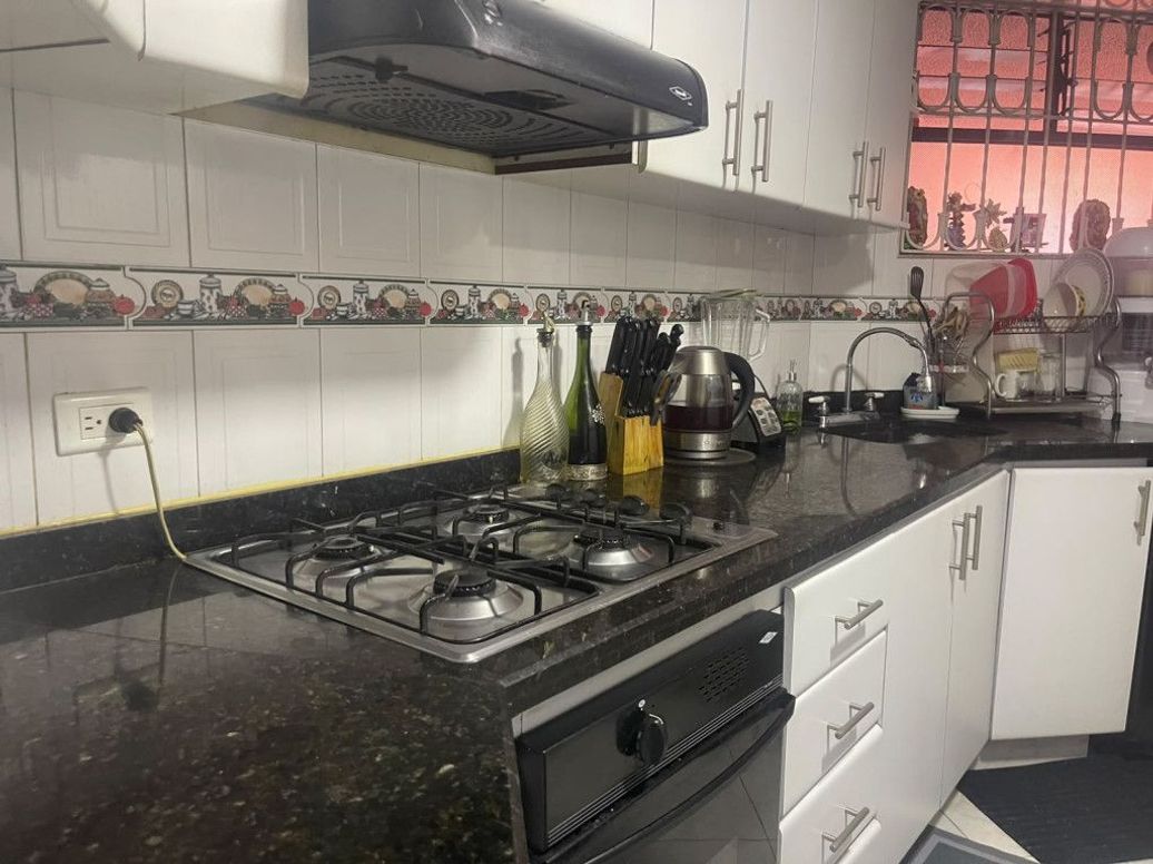 Apartamento de 3 alcobas en venta en Modelia Occidental, Bogotá, 82 m² · foto 16 de 20