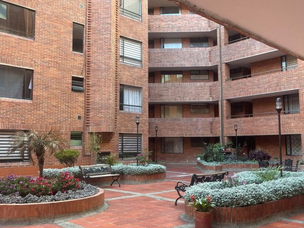 Apartamento de 3 alcobas en venta en Modelia Occidental, Bogotá, 82 m² · foto 8 de 20