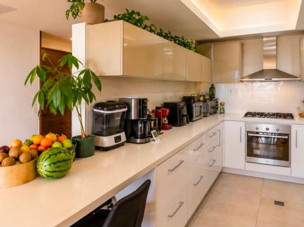 Apartamento de 3 alcobas en venta en El Refugio, Bogotá, 190 m² · foto 6 de 12