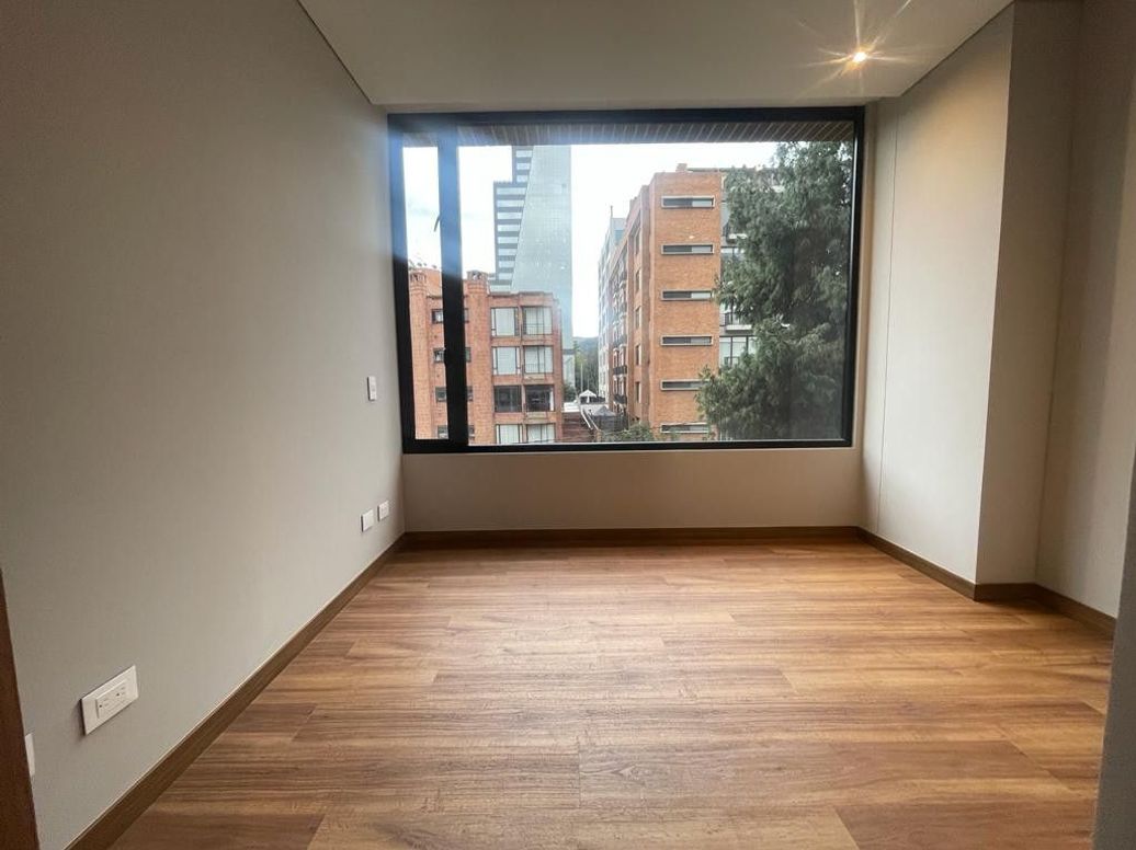 Apartamento de 2 alcobas en arriendo en Chico Norte Et. Iii, Bogotá, 85 m² · foto 10 de 20