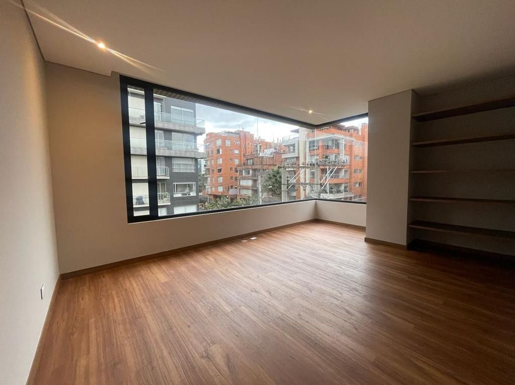 Apartamento de 2 alcobas en arriendo en Chico Norte Et. Iii, Bogotá, 85 m² · foto 7 de 20