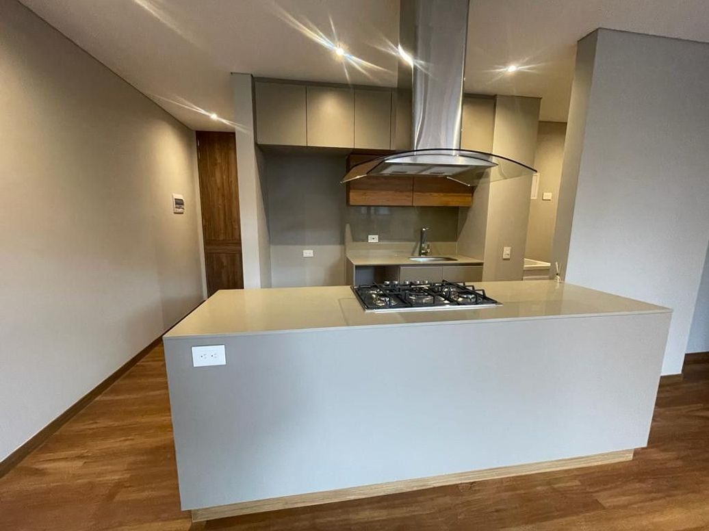 Apartamento de 2 alcobas en arriendo en Chico Norte Et. Iii, Bogotá, 85 m² · foto 18 de 20