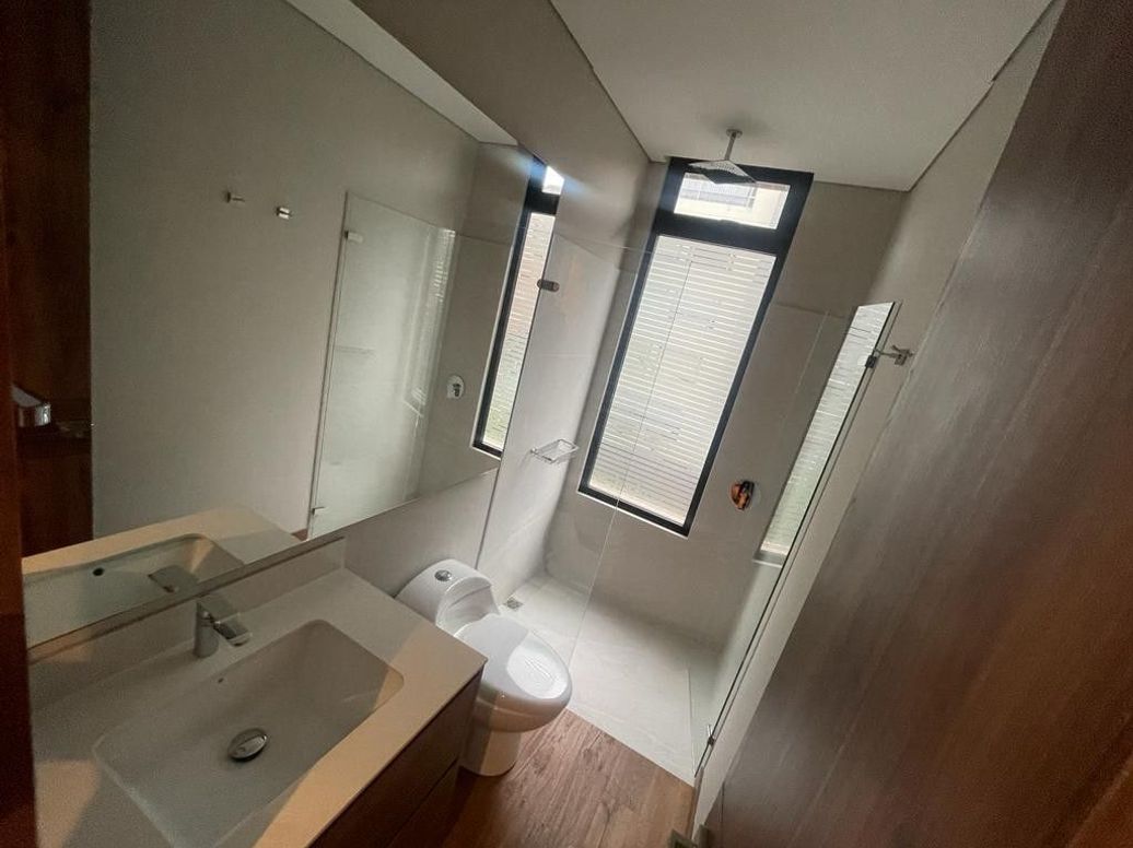 Apartamento de 2 alcobas en arriendo en Chico Norte Et. Iii, Bogotá, 85 m² · foto 15 de 20