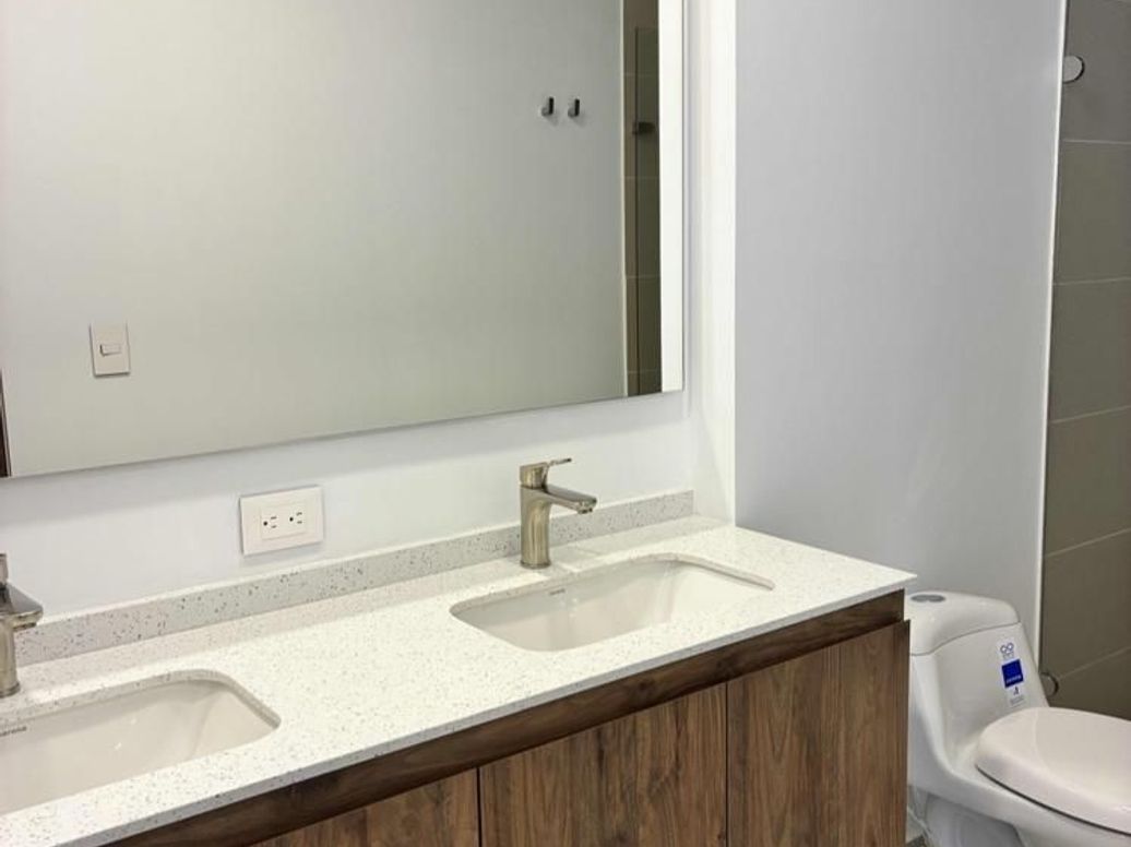 Apartamento de 3 alcobas en venta en Ciudad Salitre Nor-Oriental, Bogotá, 107 m² · foto 17 de 20
