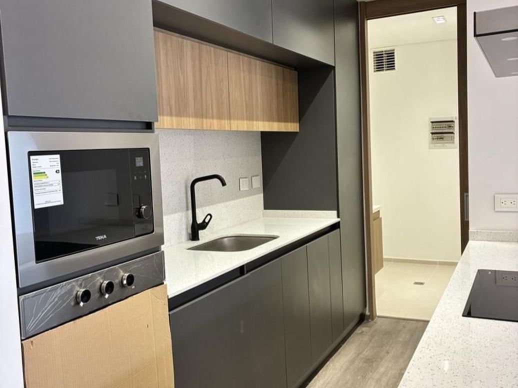 Apartamento de 3 alcobas en venta en Ciudad Salitre Nor-Oriental, Bogotá, 119 m² · foto 3 de 20