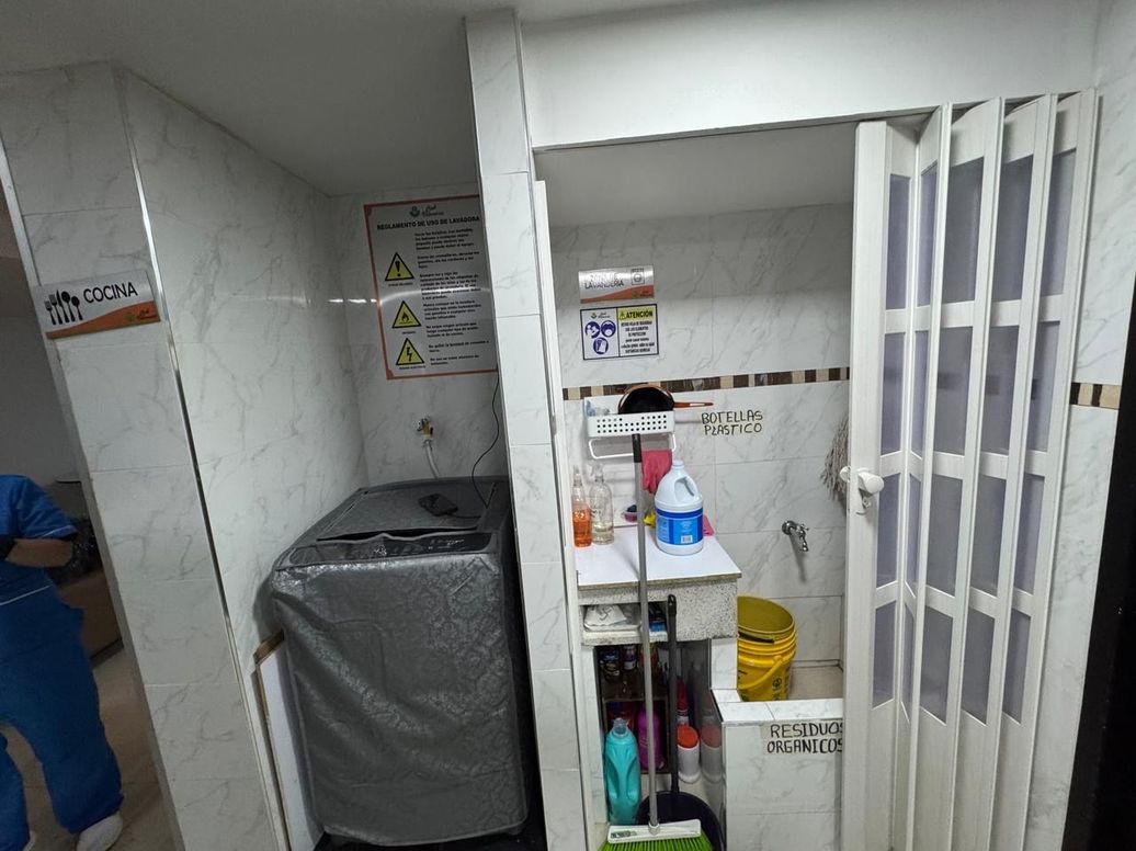 Casa de 6 alcobas en venta en Estoril, Bogotá, 580 m² · foto 6 de 20