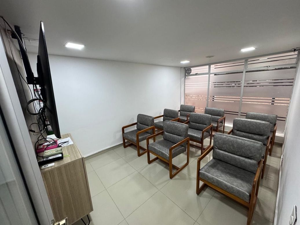 Casa de 6 alcobas en venta en Estoril, Bogotá, 580 m² · foto 8 de 20