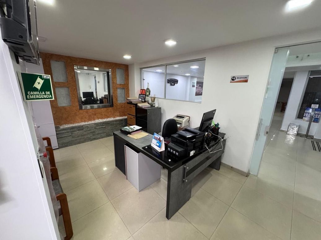 Casa de 6 alcobas en venta en Estoril, Bogotá, 580 m² · foto 10 de 20