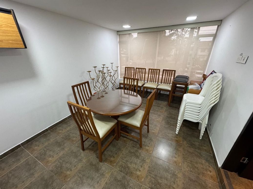Casa de 6 alcobas en venta en Estoril, Bogotá, 580 m² · foto 4 de 20