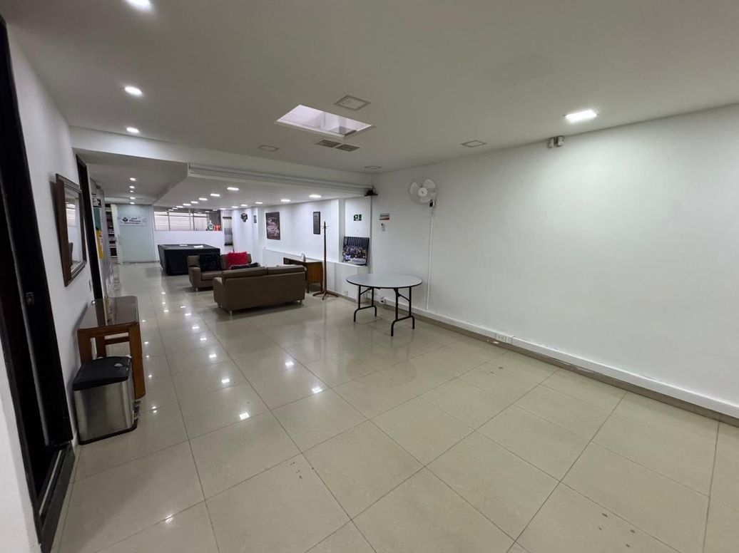 Casa de 6 alcobas en venta en Estoril, Bogotá, 580 m² · foto 12 de 20