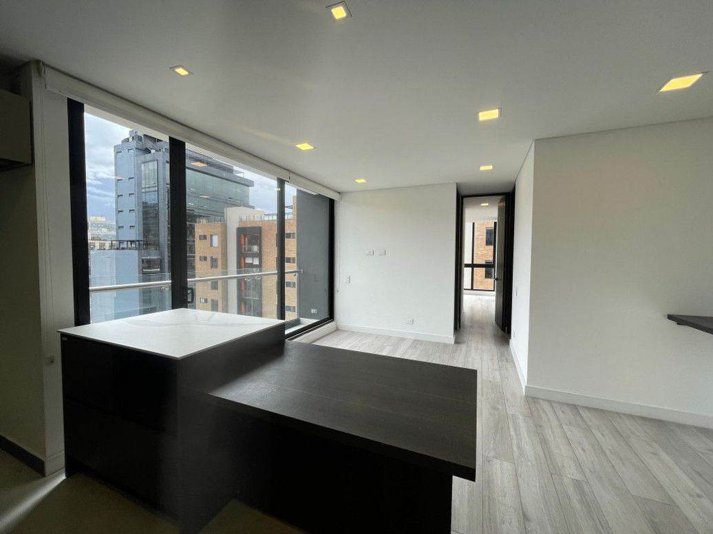 Apartamento de 2 alcobas en arriendo en Santa Barbara Oriental, Bogotá, 53 m² · foto 3 de 13