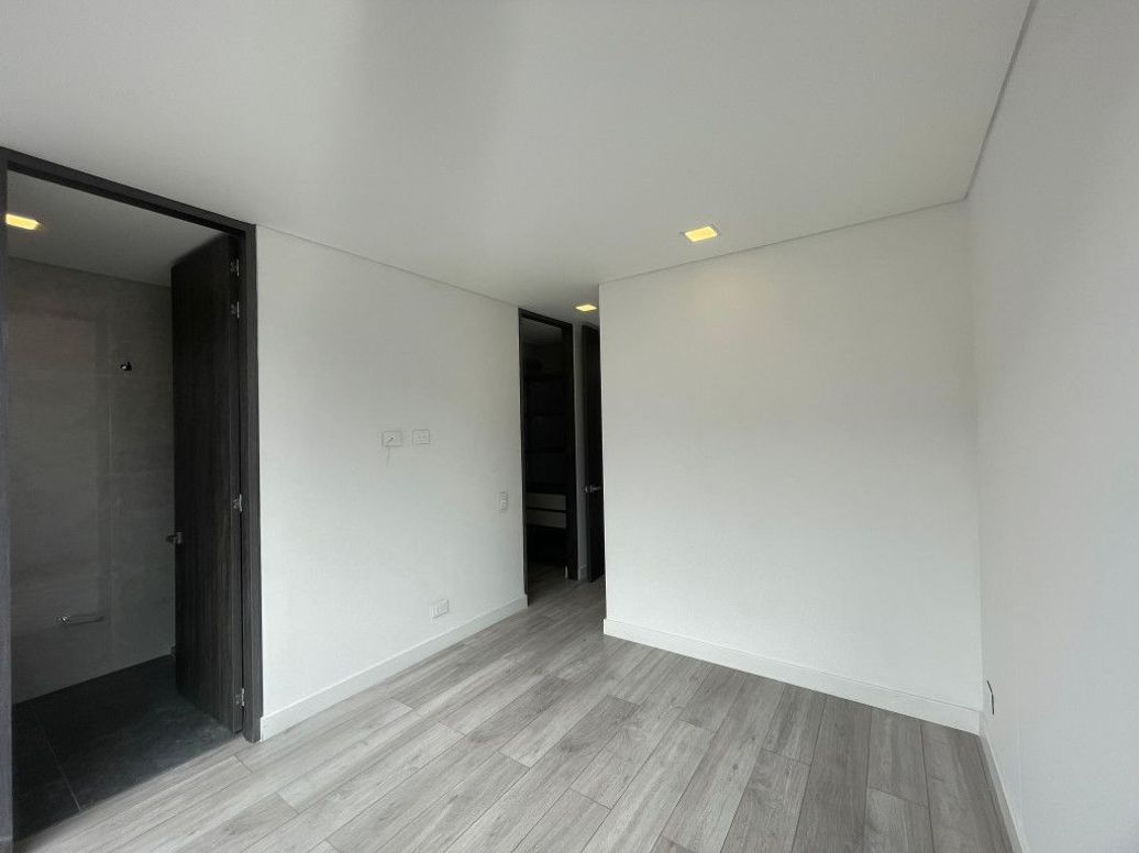 Apartamento de 2 alcobas en arriendo en Santa Barbara Oriental, Bogotá, 53 m² · foto 5 de 13