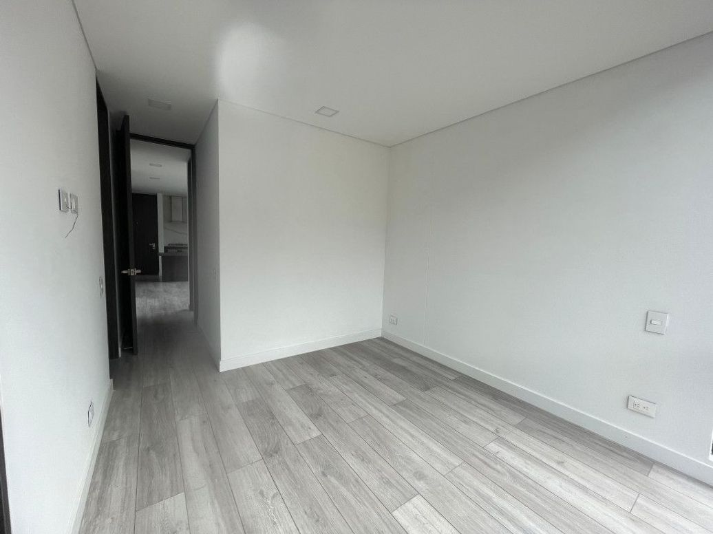 Apartamento de 2 alcobas en arriendo en Santa Barbara Oriental, Bogotá, 53 m² · foto 8 de 13