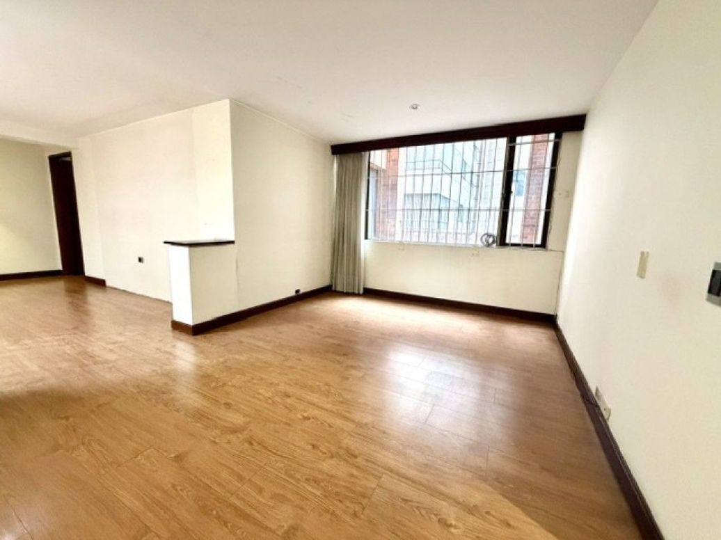 Apartamento de 3 alcobas en venta en La Cabrera, Bogotá, 509 m² · foto 17 de 20
