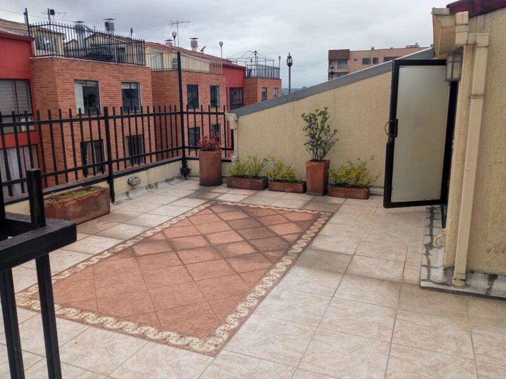 Apartamento de 4 alcobas en venta en El Encanto, Bogotá, 120 m² · foto 3 de 6