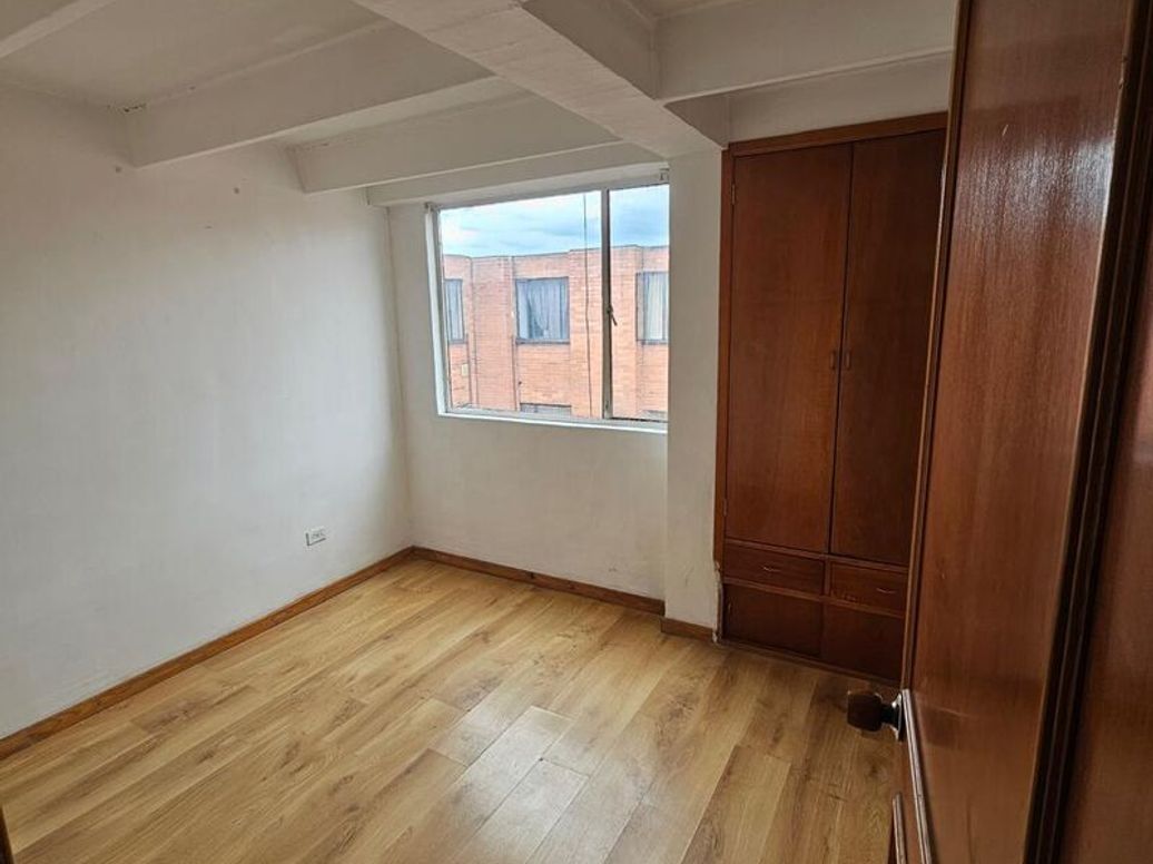 Apartamento de 2 alcobas en venta en Granjas Del Dorado, Bogotá, 47 m² · foto 6 de 10