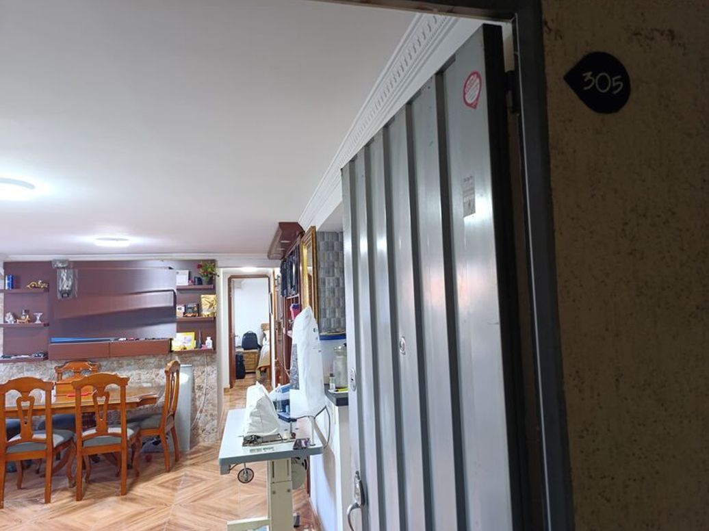 Apartamento de 3 alcobas en venta en San Pablo, Bogotá, 59 m² · foto 3 de 11