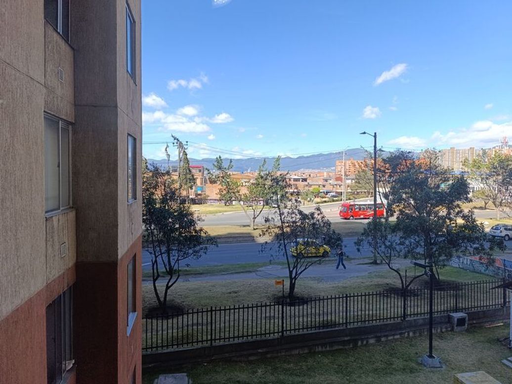 Apartamento de 3 alcobas en venta en San Pablo, Bogotá, 59 m² · foto 7 de 11