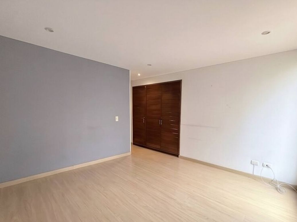 Apartamento de 3 alcobas en venta en Antiguo Country, Bogotá, 111 m² · foto 3 de 18