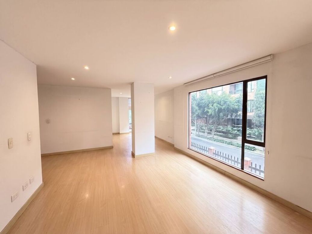 Apartamento de 3 alcobas en venta en Antiguo Country, Bogotá, 111 m² · foto 2 de 18
