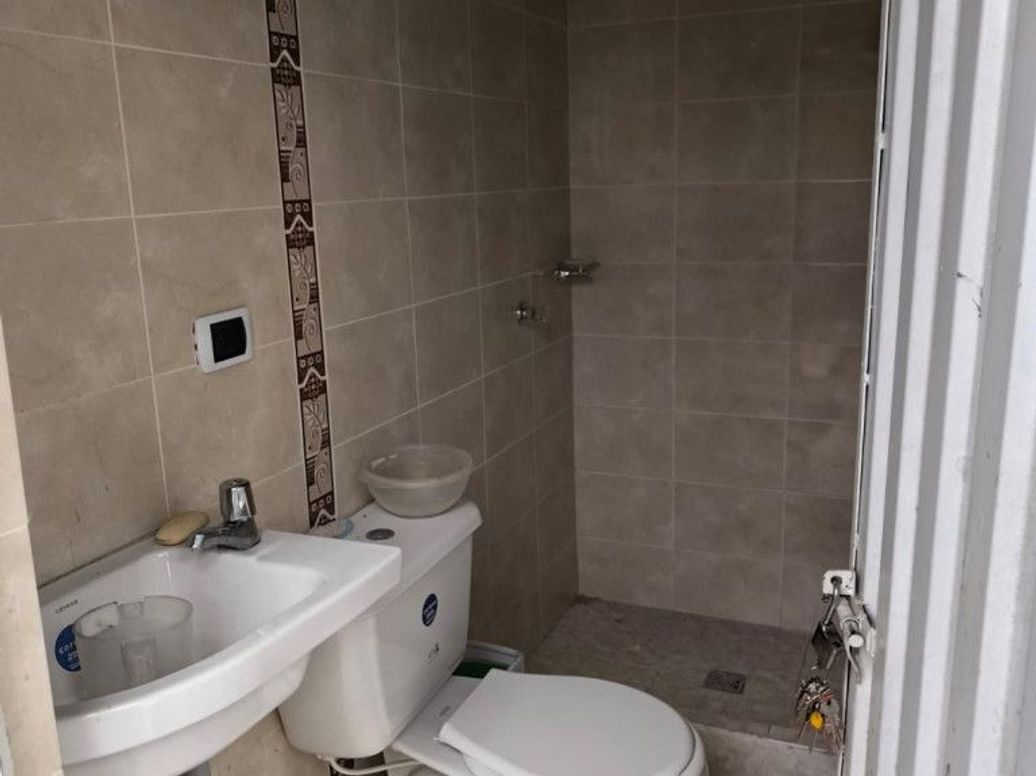 Casa de 6 alcobas en venta en Tunjuelito, Bogotá, 62 m² · foto 8 de 20