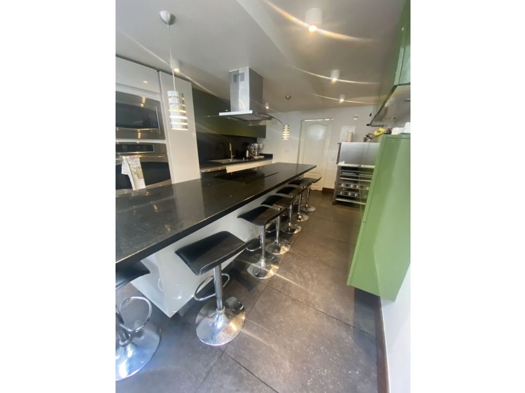 Casa de 4 alcobas en venta en El Recreo De Los Frailes, Bogotá, 300 m² · foto 4 de 11