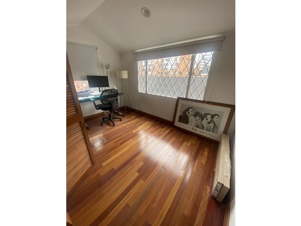 Casa de 4 alcobas en venta en El Recreo De Los Frailes, Bogotá, 300 m² · foto 6 de 11