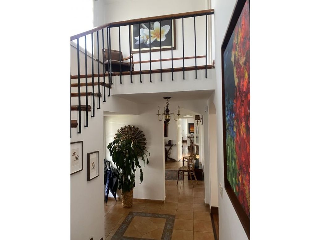 Casa de 4 alcobas en venta en El Recreo De Los Frailes, Bogotá, 300 m² · foto 9 de 11