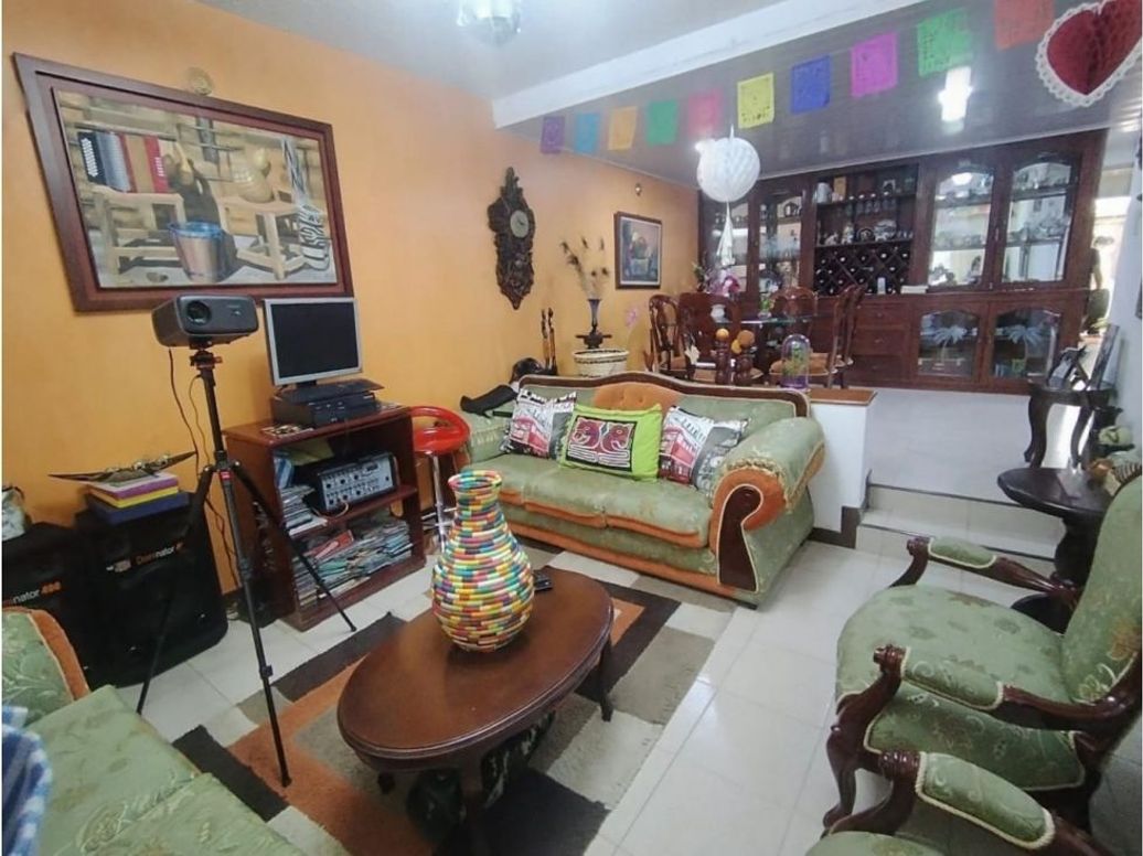 Casa de 4 alcobas en venta en Sosiego Sur, Bogotá, 250 m² · foto 2 de 20