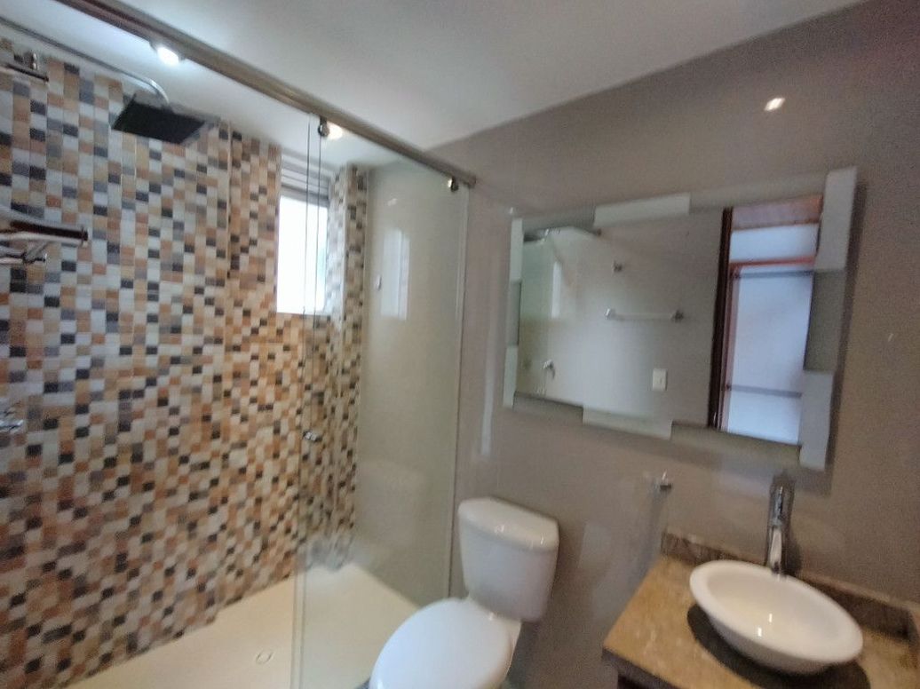 Apartamento de 3 alcobas en venta en Britalia, Bogotá, 69 m² · foto 19 de 20