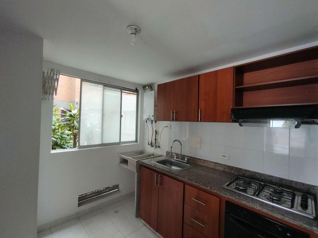 Apartamento de 3 alcobas en venta en Britalia, Bogotá, 69 m² · foto 4 de 20