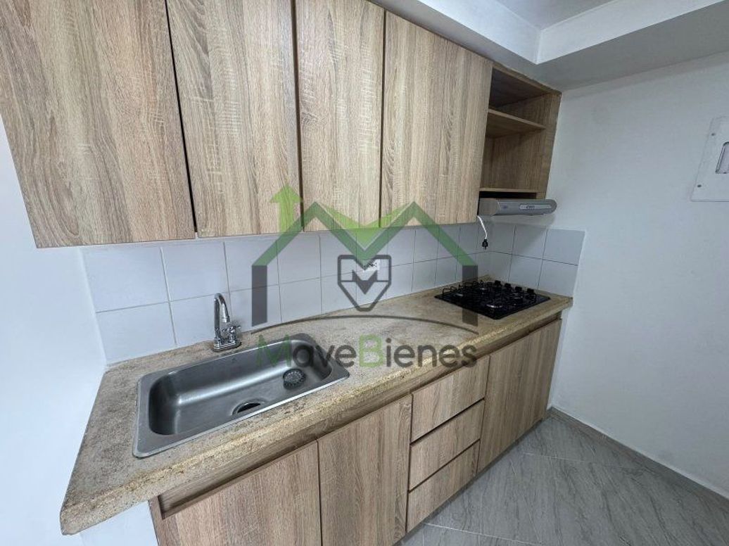 Apartamento en Sabaneta, María Auxiliadora - 62 m², 3 alcobas, piscina, cerca de colegios y transporte público en Altos De Maria Auxiliadora