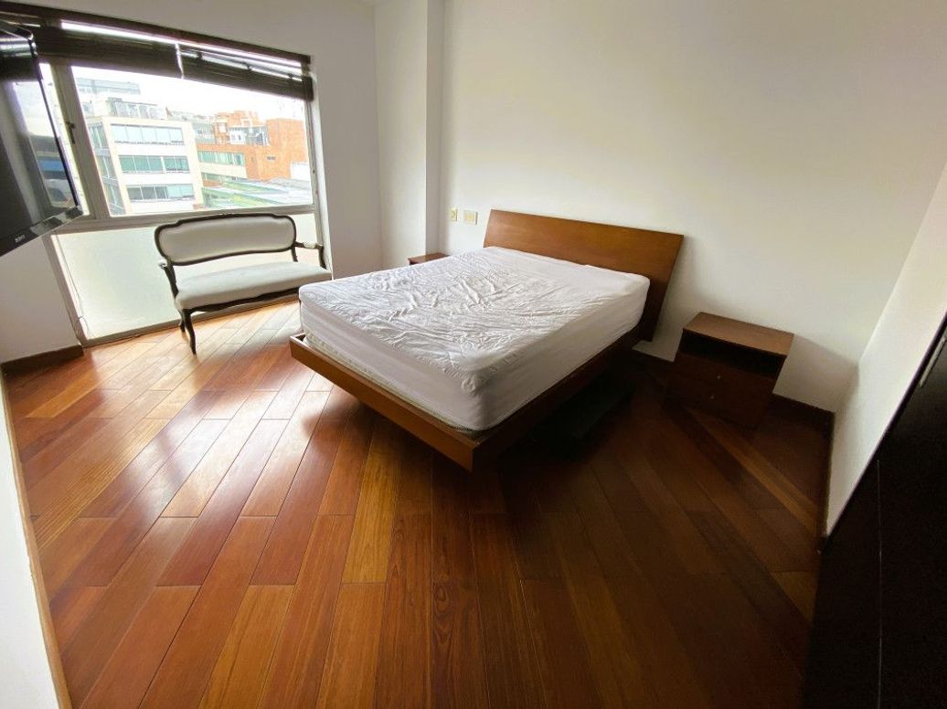 Apartamento de 3 alcobas en venta en Chico, Bogotá, 300 m² · foto 19 de 20