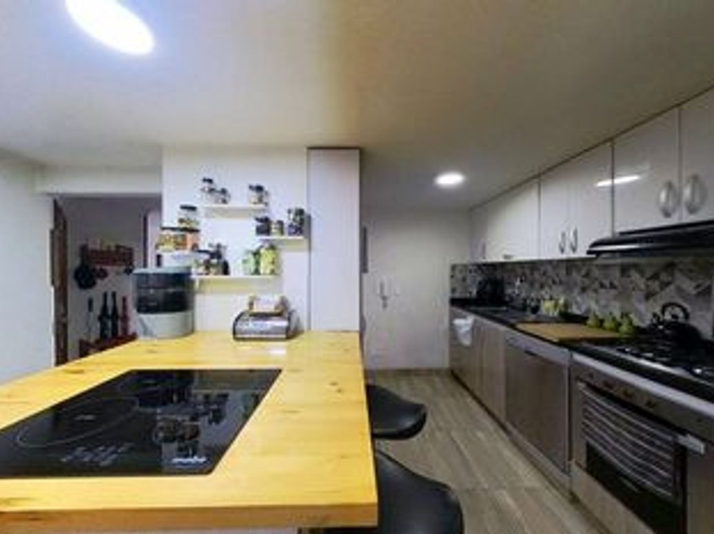 Apartamento de 3 alcobas en venta en Chico Norte Et. Iii, Bogotá, 105 m² · foto 5 de 20