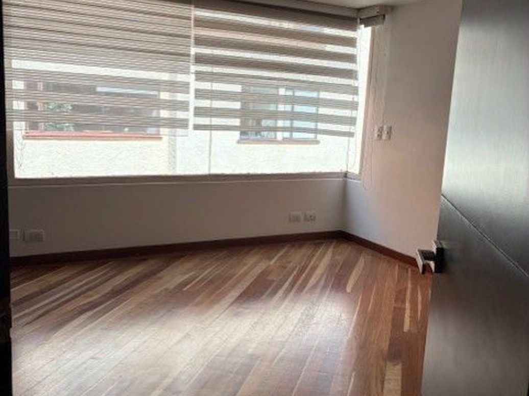 Apartamento de 4 alcobas en venta en Molinos Norte, Bogotá, 134 m² · foto 2 de 12