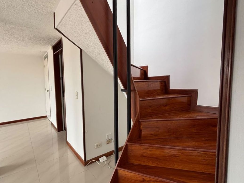 Apartamento de 4 alcobas en venta en San Antonio Nor - Occidental, Bogotá, 99 m² · foto 13 de 20