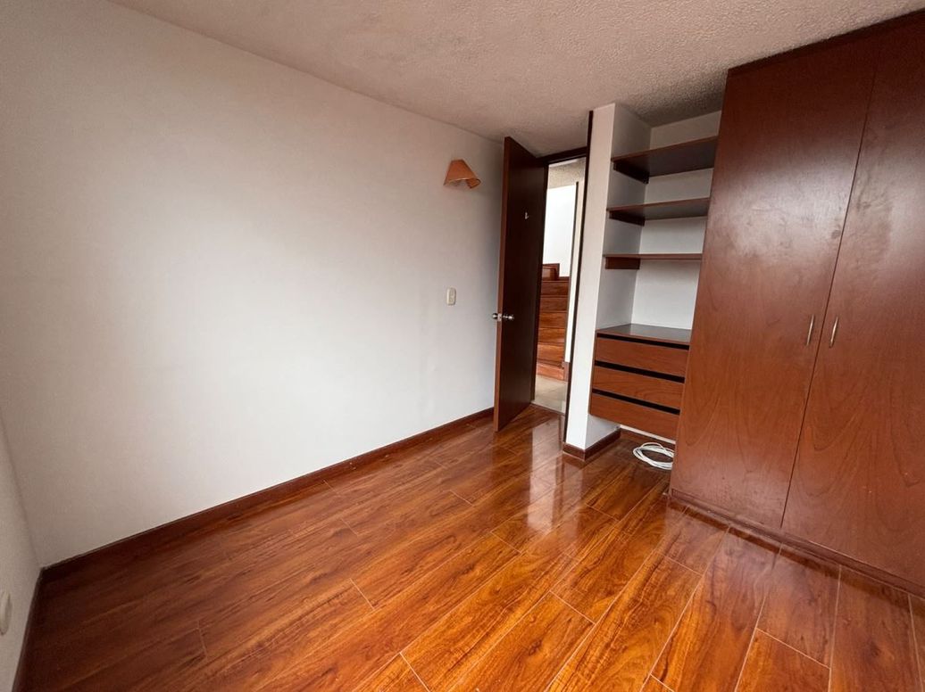 Apartamento de 4 alcobas en venta en San Antonio Nor - Occidental, Bogotá, 99 m² · foto 9 de 20