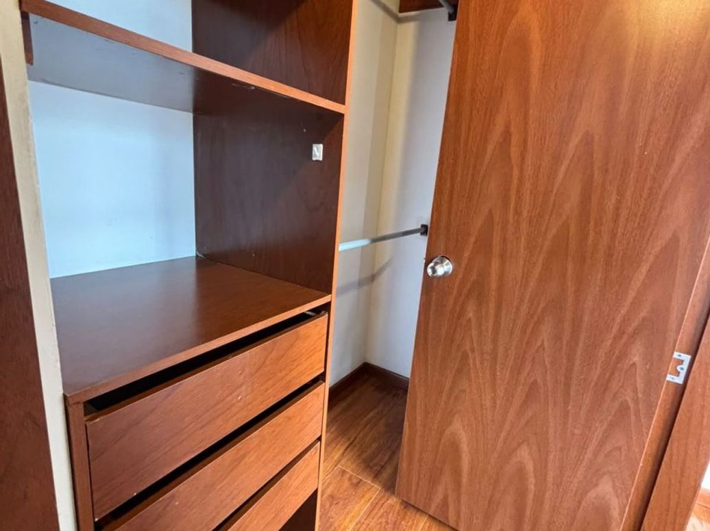 Apartamento de 4 alcobas en venta en San Antonio Nor - Occidental, Bogotá, 99 m² · foto 10 de 20