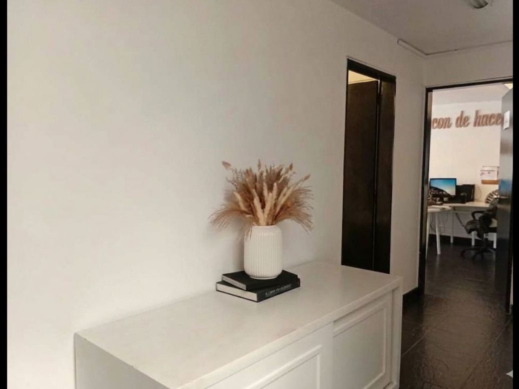 Casa de 8 alcobas en venta en Chicó Norte, Bogotá, 360 m² · foto 6 de 10