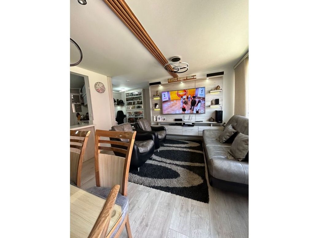 Apartamento de 3 alcobas en venta en Castilla La Nueva, Bogotá, 87 m² · foto 4 de 15
