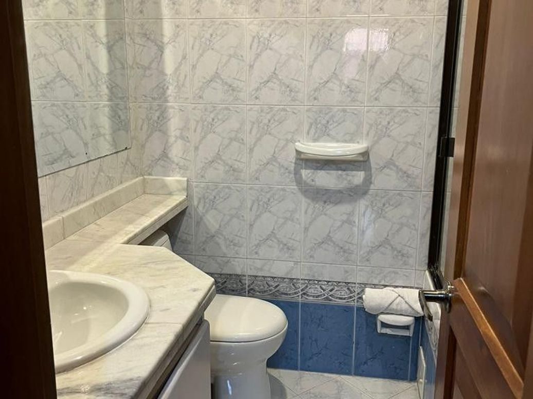 Apartamento de 1 alcoba en arriendo en Santa Barbara Occidental, Bogotá, 62 m² · foto 7 de 8
