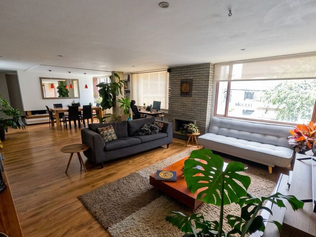Apartamento de 2 alcobas en venta en Chico Norte Et. Ii, Bogotá, 135 m² · foto 2 de 18