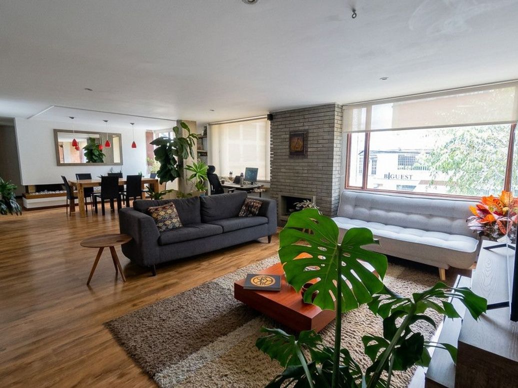 Apartamento de 2 alcobas en venta en Chico Norte Et. Ii, Bogotá, 135 m² · foto 3 de 18