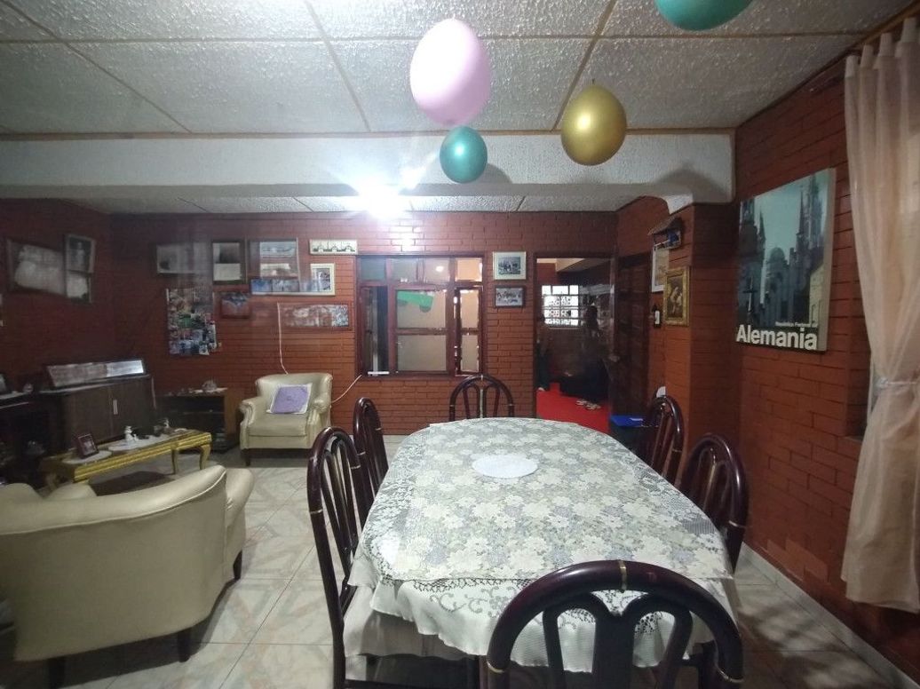 Casa de 10 alcobas en venta en La Pradera, Bogotá, 611 m² · foto 7 de 20
